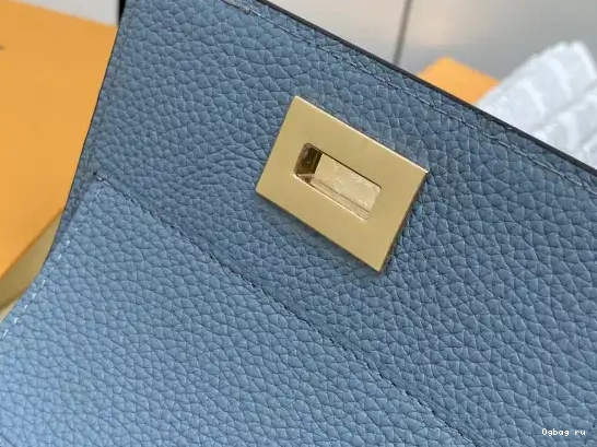 WALLET-12*9.5*2.5 cm LOUIS VUITTON VICTORINE 0630